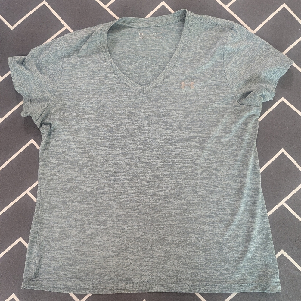 Women's Under Armour Heatgear Loose V-Neck Top